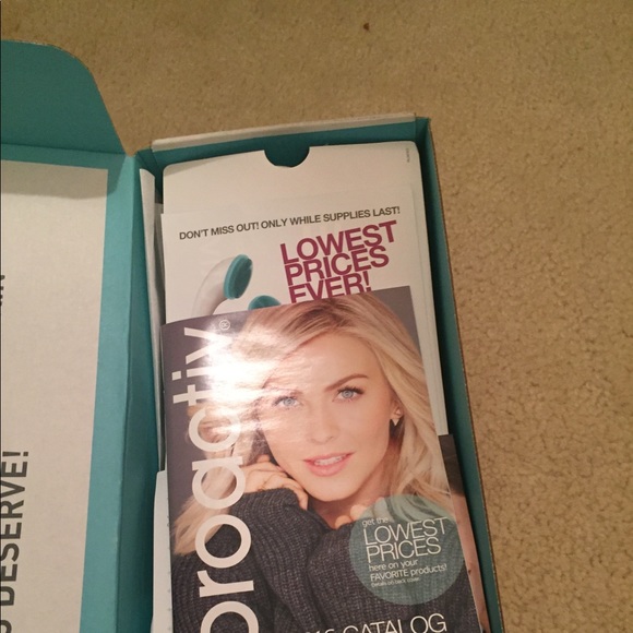 Proactive+ skincare 9 week routine - Picture 2 of 3